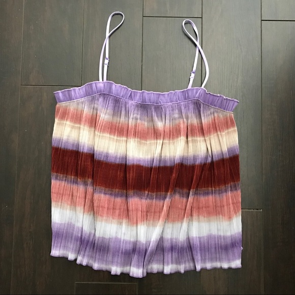 Madewell Pleated Tank - Picture 3 of 3